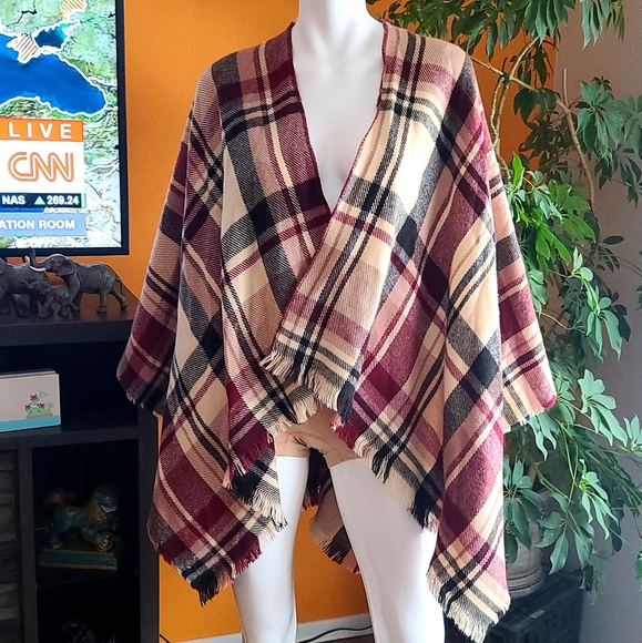 Cardigan/Sweater - Picture 2 of 3